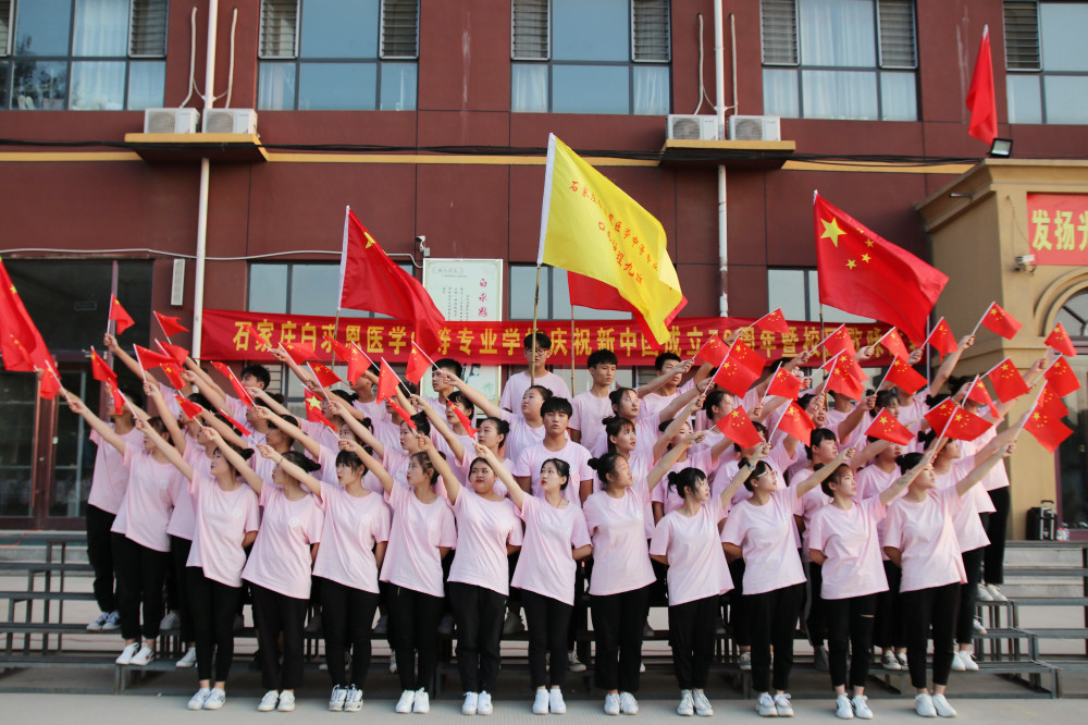 疫情之下有枯荣——不必非去高中路上拥挤，走中专道路一样坦荡