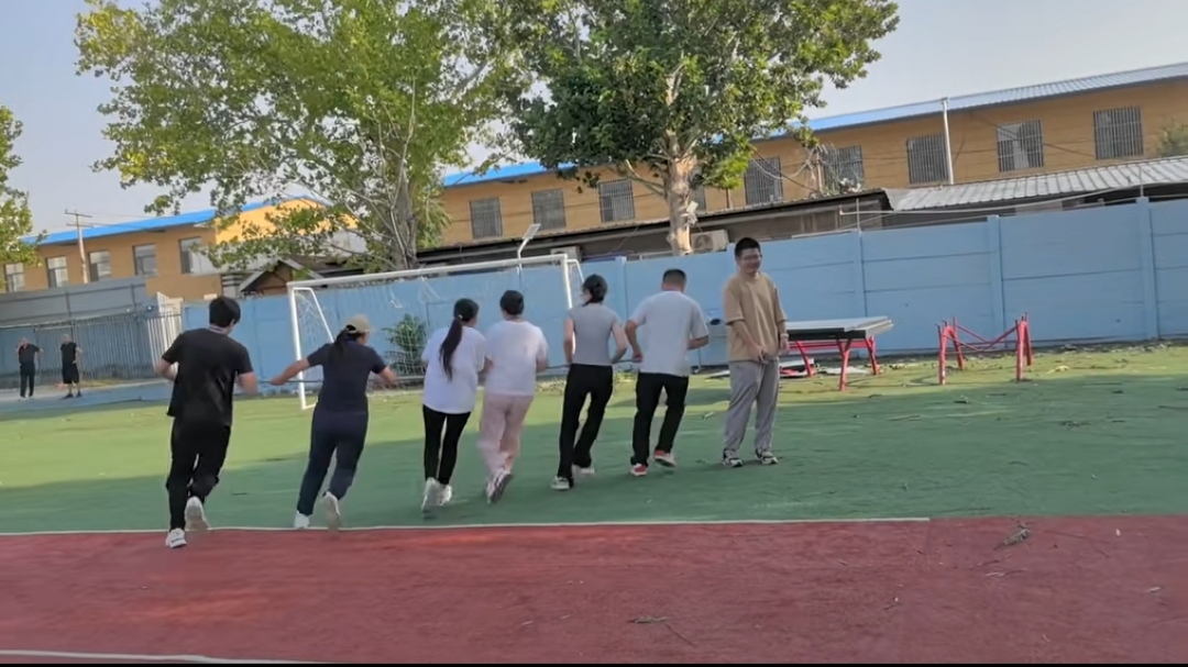 嗨翻天！我校教职员工趣味运动会欢乐来袭——石家庄白求恩医学院